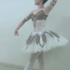 第6回 NBA名古屋バレエコンクール2021<br/ >
トゥシューズ部門 高校生の部<br/ >
5-5位 林咲来<br/ >